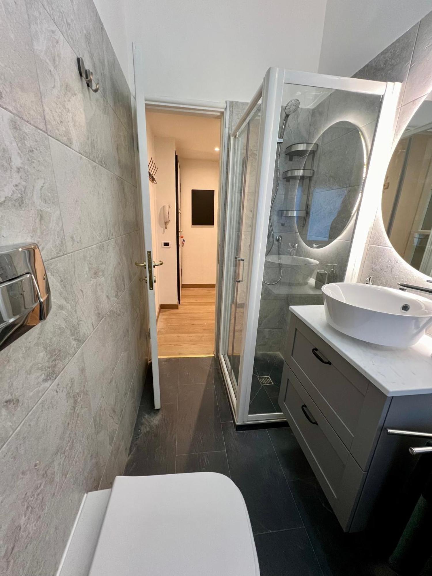 La Bella Milano Charme Apartment 3 Km Away From Duomo/ Netflix & Wi-Fi Included Экстерьер фото